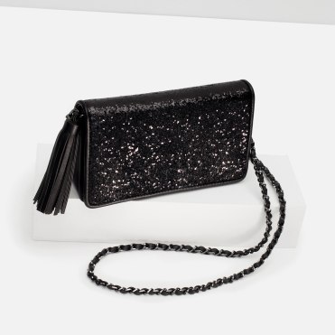 Petit sac à bandoulière, Zara, 19,95 euros